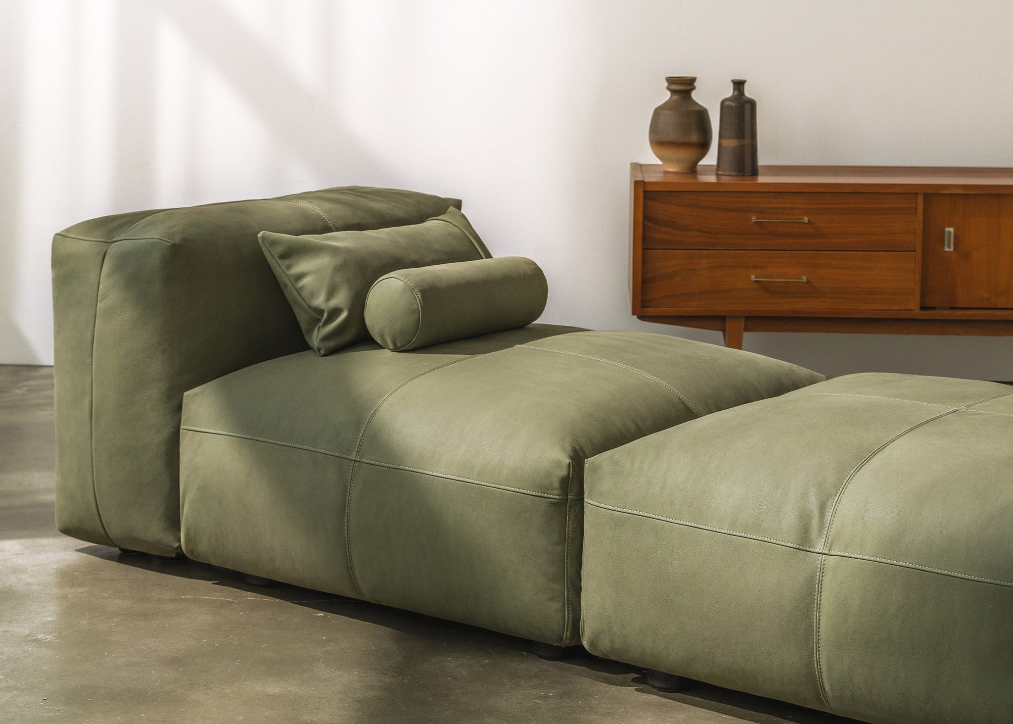 vetsak®-Sofa Daybed L Leather olive
